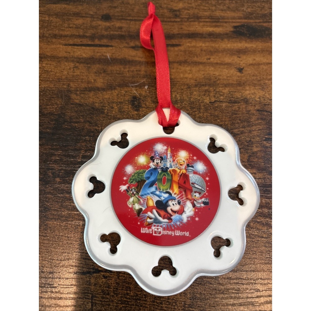 Disney‎ Parks Disneyland 2014 Mickey Mouse and Friends Disc Holiday Ornament